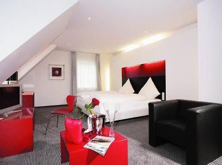 Gasthaus Roessle Kirchheim unter Teck Extérieur photo